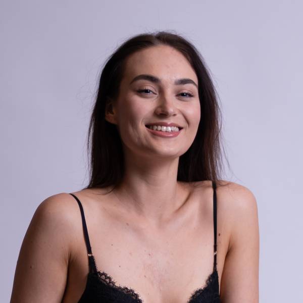 modelka s ID 0402SMJEF6 p017