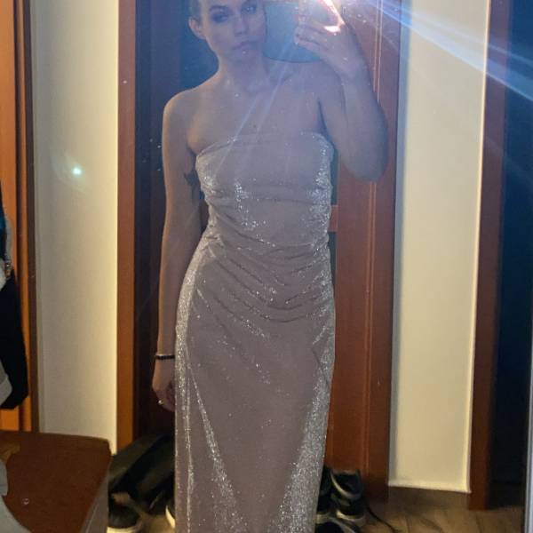 modelka s ID 0402SQYN70 p018