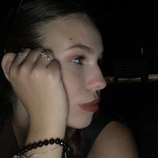 modelka s ID 0402SQYN70 p019