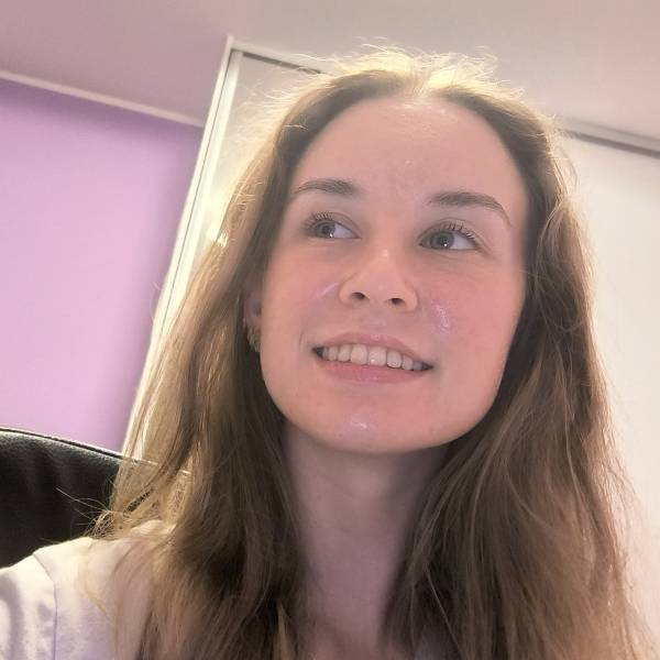 modelka s ID 0402T1DGU5 p017