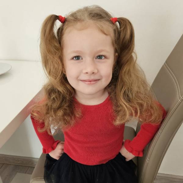 modelka s ID 0402T3L6SE p017