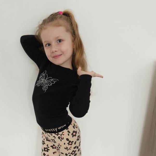 modelka s ID 0402T3L6SE p019