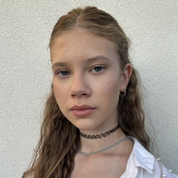 modelka s ID 0402THOJ0T p016