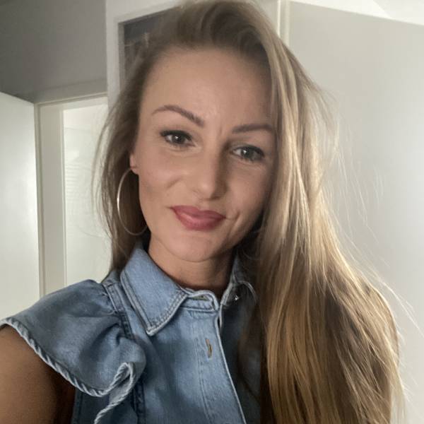 modelka s ID 0402TK77BK p017