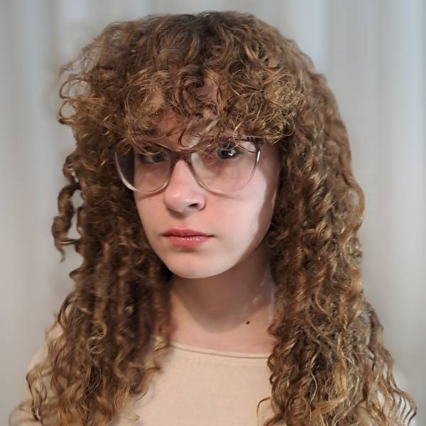 modelka s ID 0402UMZ5ZF p016