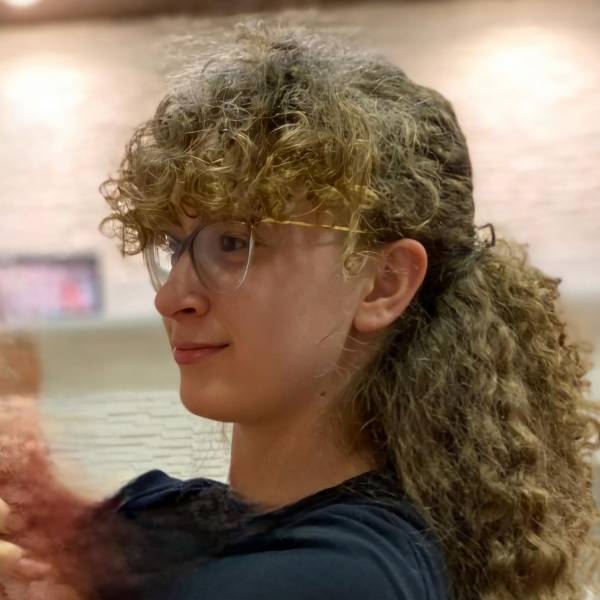 modelka s ID 0402UMZ5ZF p019