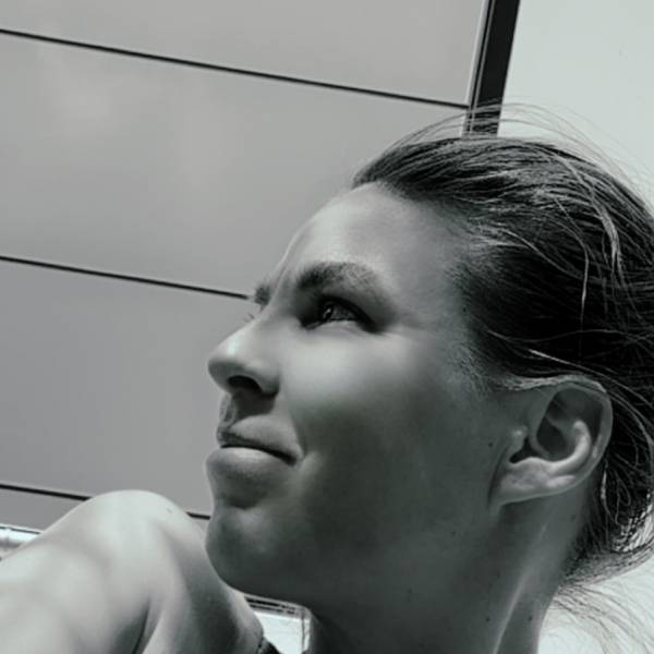 modelka s ID 0402USYSR9 p019