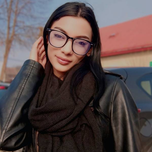 modelka s ID 0402UTJOUP p018