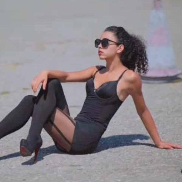 modelka s ID 0402V664D6 p019