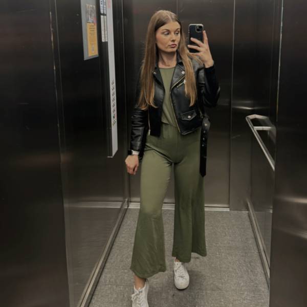 modelka s ID 0402V8LDYW p018