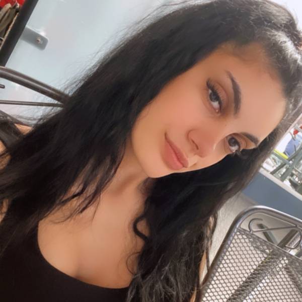 modelka s ID 0402VHVG6P p017