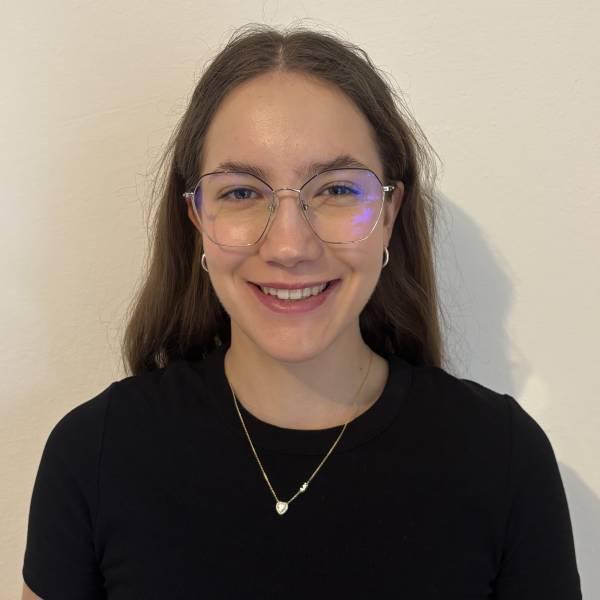 modelka s ID 0402W0TF47 p017