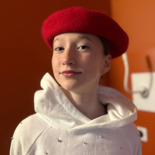 modelka s ID 0402W5YDU3 p016