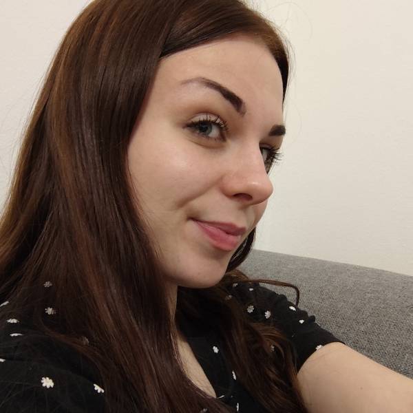 modelka s ID 0402W8301U p018