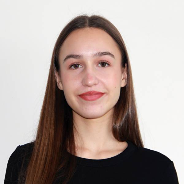 modelka s ID 0402WALJW9 p017