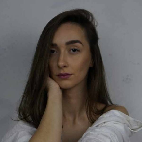 modelka s ID 0402WOUB2V p016