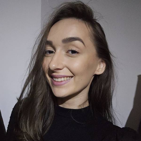 modelka s ID 0402WOUB2V p017