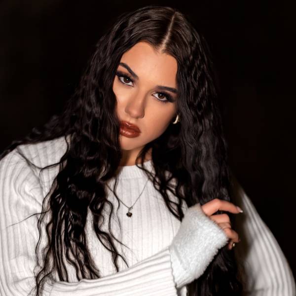 modelka s ID 0402WRS2N1 p016