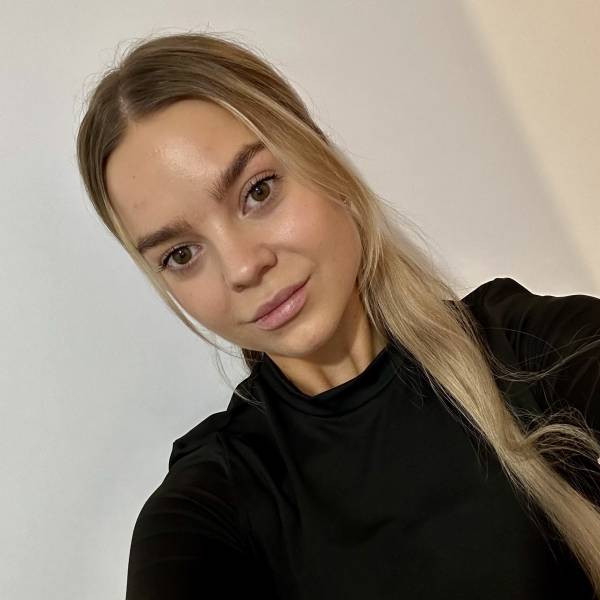 modelka s ID 0402WZGHXA p017