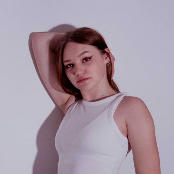 modelka s ID 0402X72759 p019