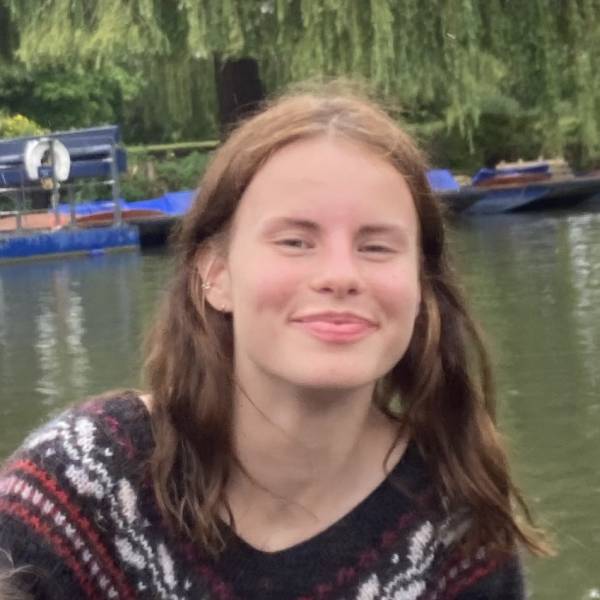 modelka s ID 0402XBX9DQ p017