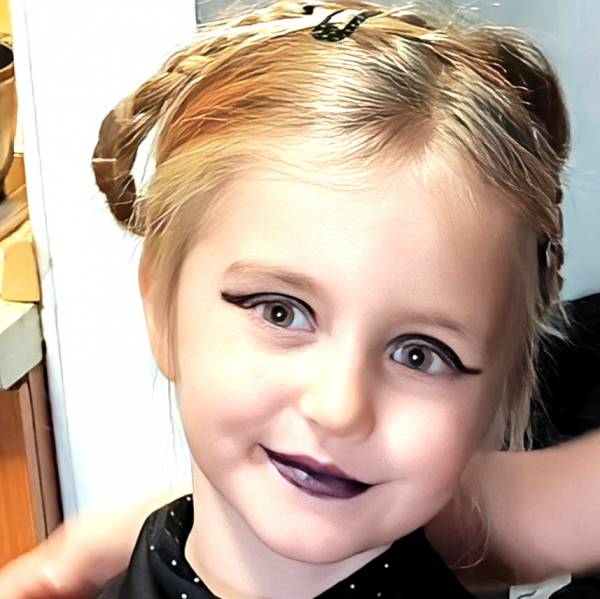 modelka s ID 0402XFI1HG p016