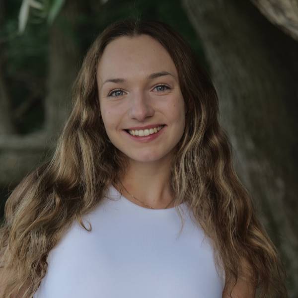 modelka s ID 0402Y2W32R p017