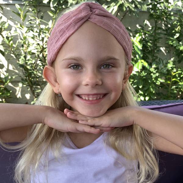 modelka s ID 0402YLHWNN p017