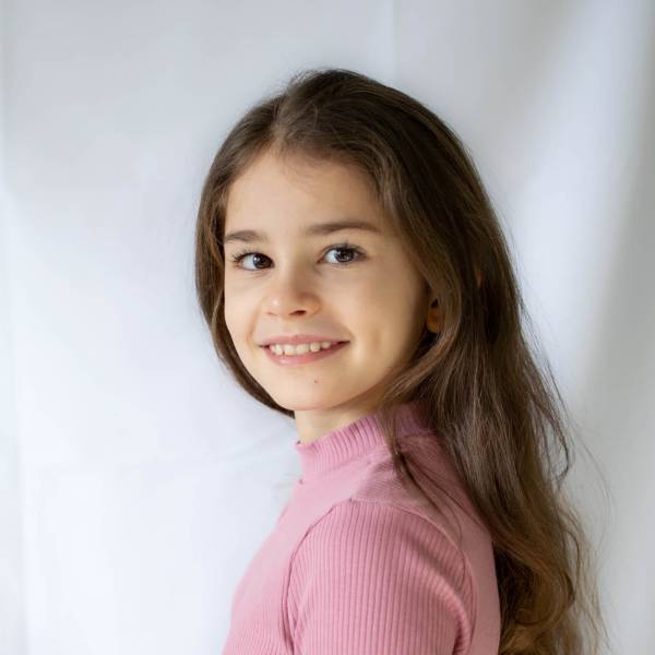 modelka s ID 0402YXQQRF p017