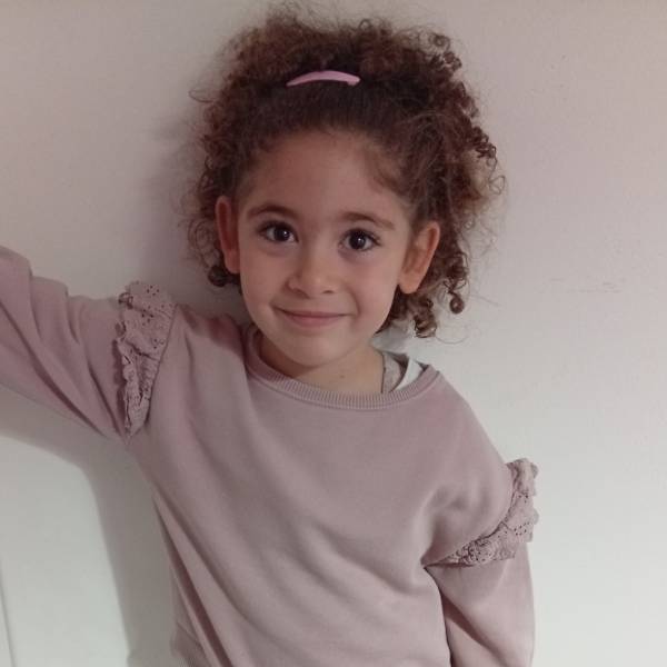 modelka s ID 0402Z1PI9H p018