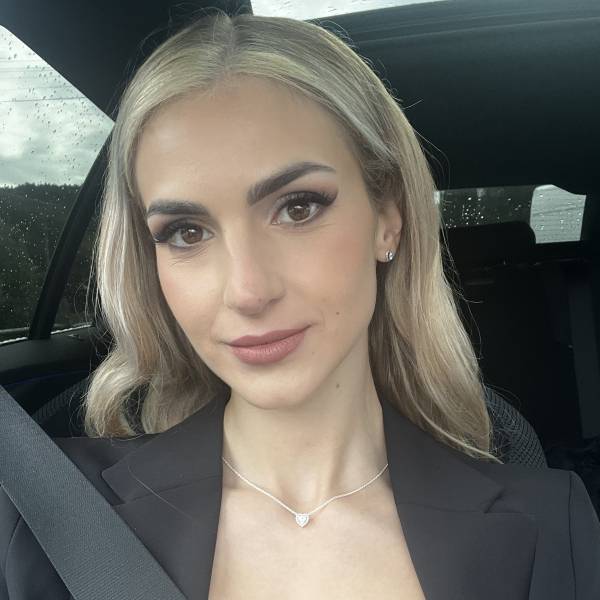 modelka s ID 0402ZGLZSF p016