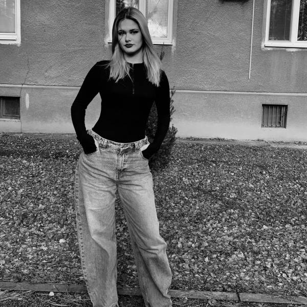 modelka s ID 0402ZNN1FE p018