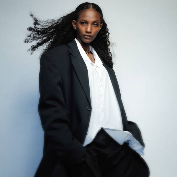 modelka s ID 0402ZSSDE9 p018