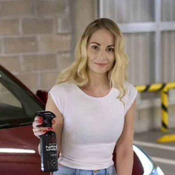 modelka s ID 0402ZXX9ID p016