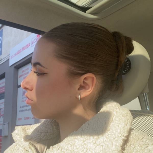 modelka s ID 0403JPU4E5 p019