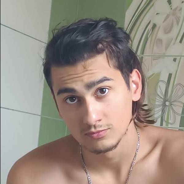 modelka s ID 0701BYSF4X p016