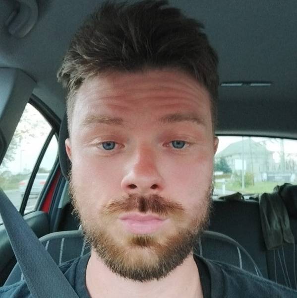 modelka s ID 0701EPFQK9 p016