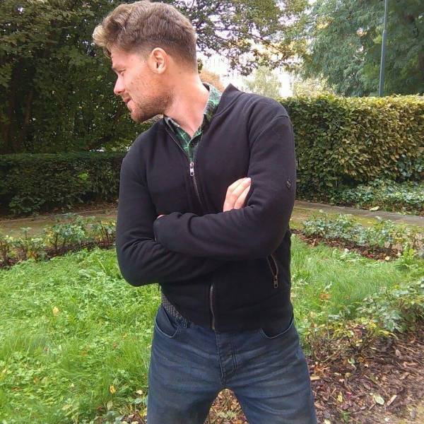 modelka s ID 0701EPFQK9 p018