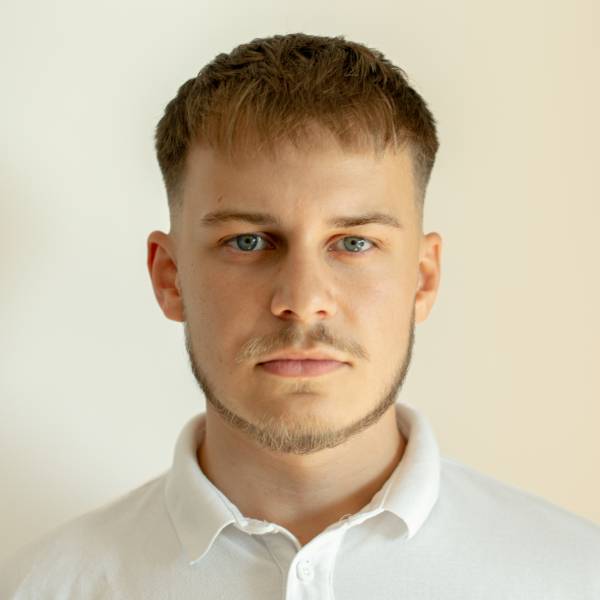 modelka s ID 0701I3GSL1 p016