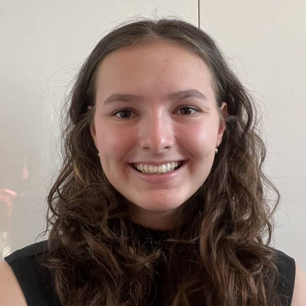 modelka s ID 07020I3Y7F p017