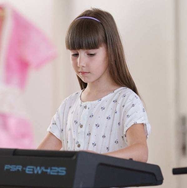 modelka s ID 07021238MI p016