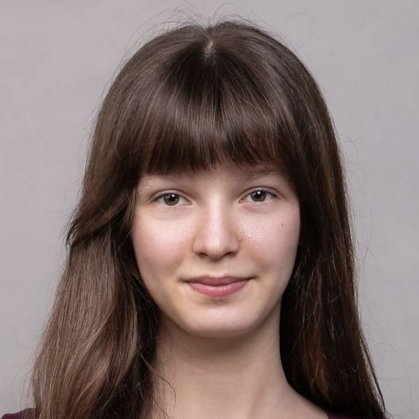 modelka s ID 07024WZOVD p016