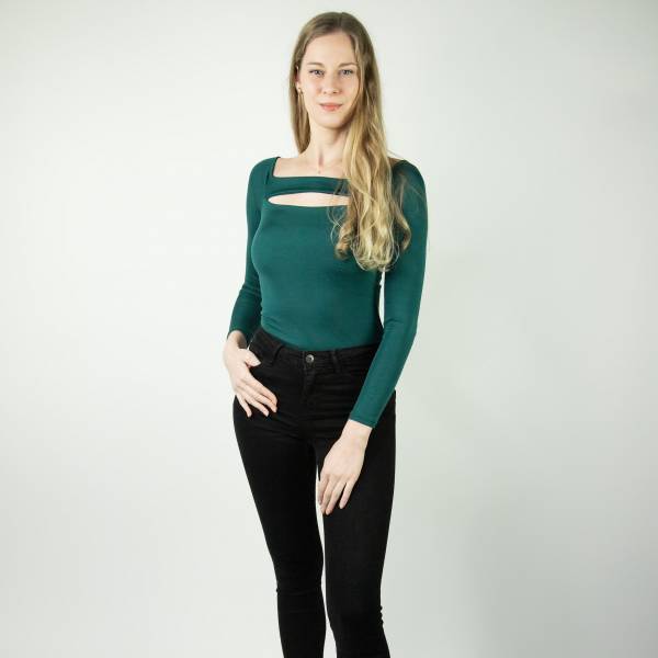 modelka s ID 0702503FUA p018