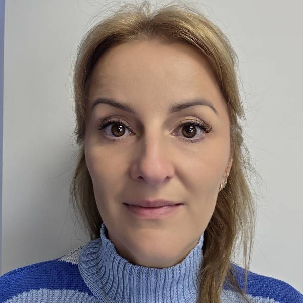 modelka s ID 070288KOE7 p017