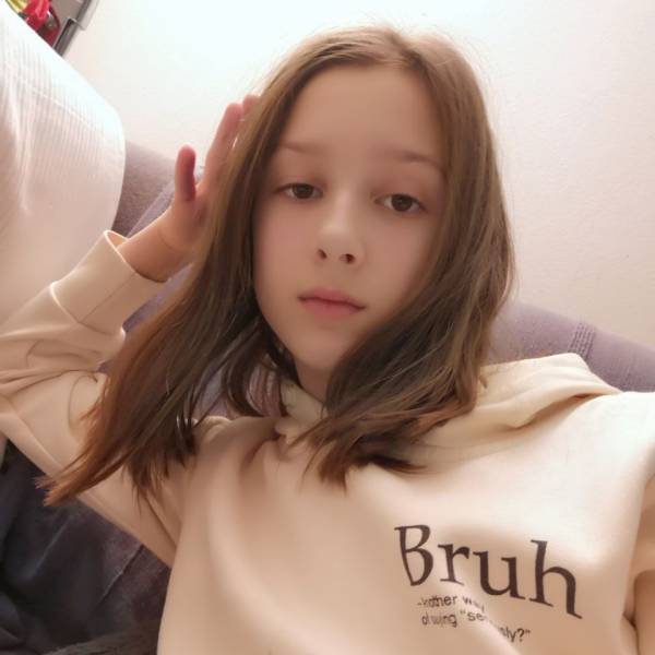 modelka s ID 07028QL9S4 p016