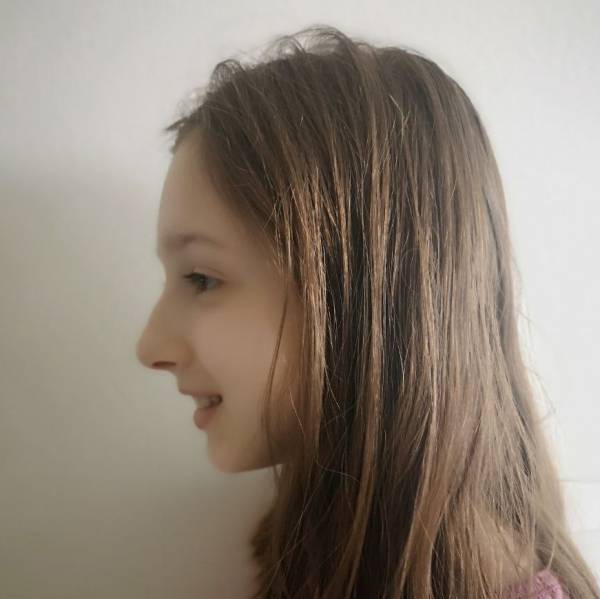 modelka s ID 07028QL9S4 p019