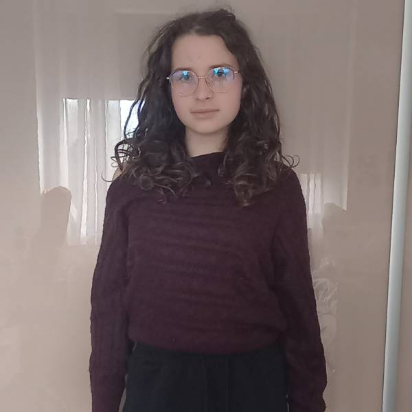 modelka s ID 0702E4V0EA p018