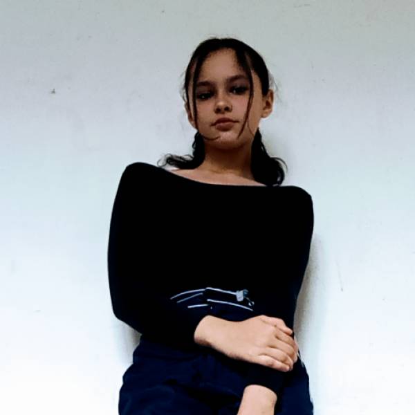 modelka s ID 0702EQM704 p018