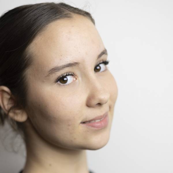 modelka s ID 0702F1OELK p019