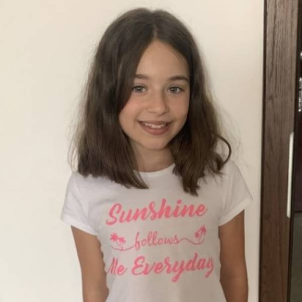 modelka s ID 0702GY2X96 p017